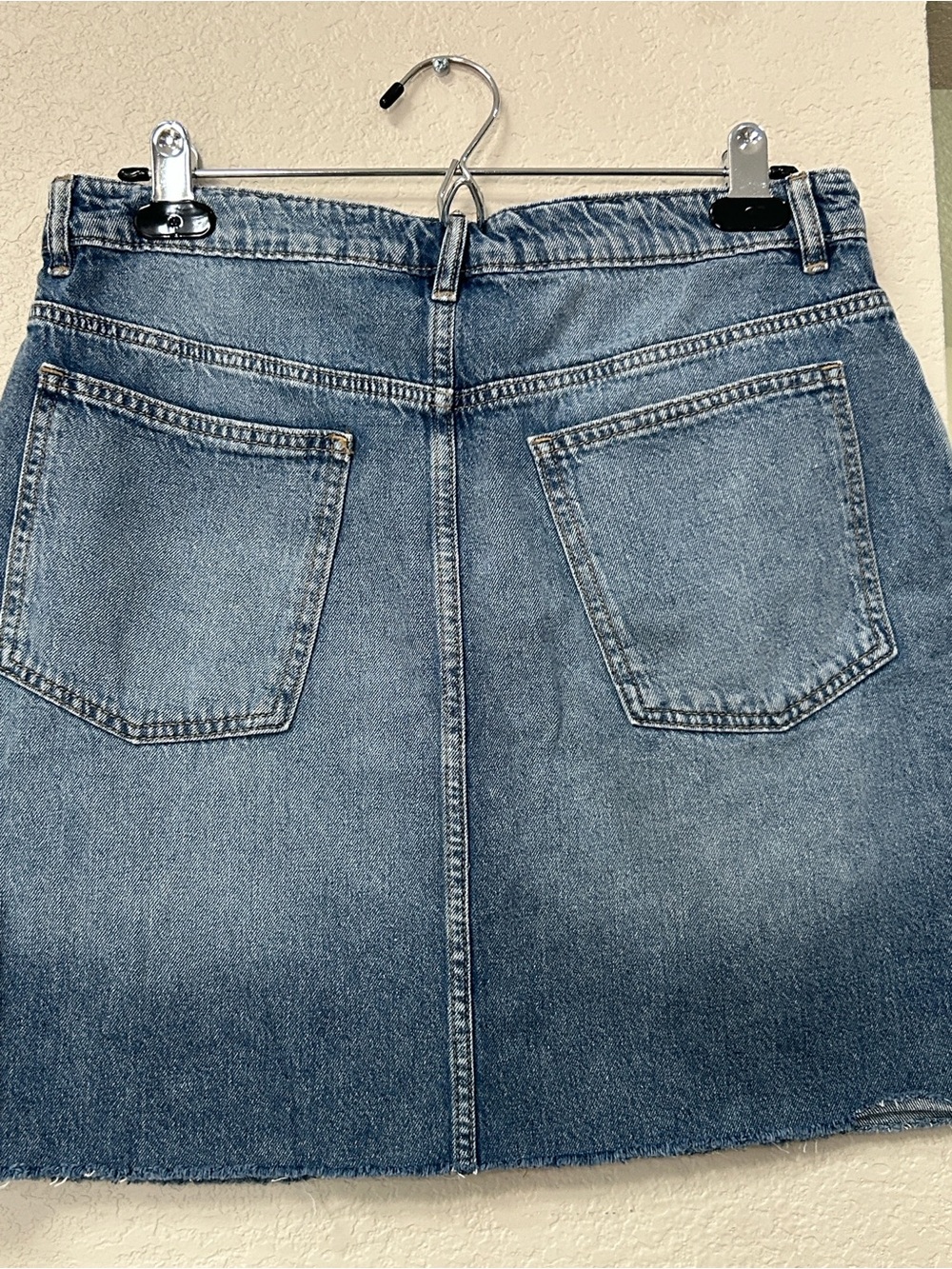 Rebecca Minkoff Raw Hem Denim Skirt Size 8 Light Wash Mini Length Cotton Jean - Picture 8 of 12